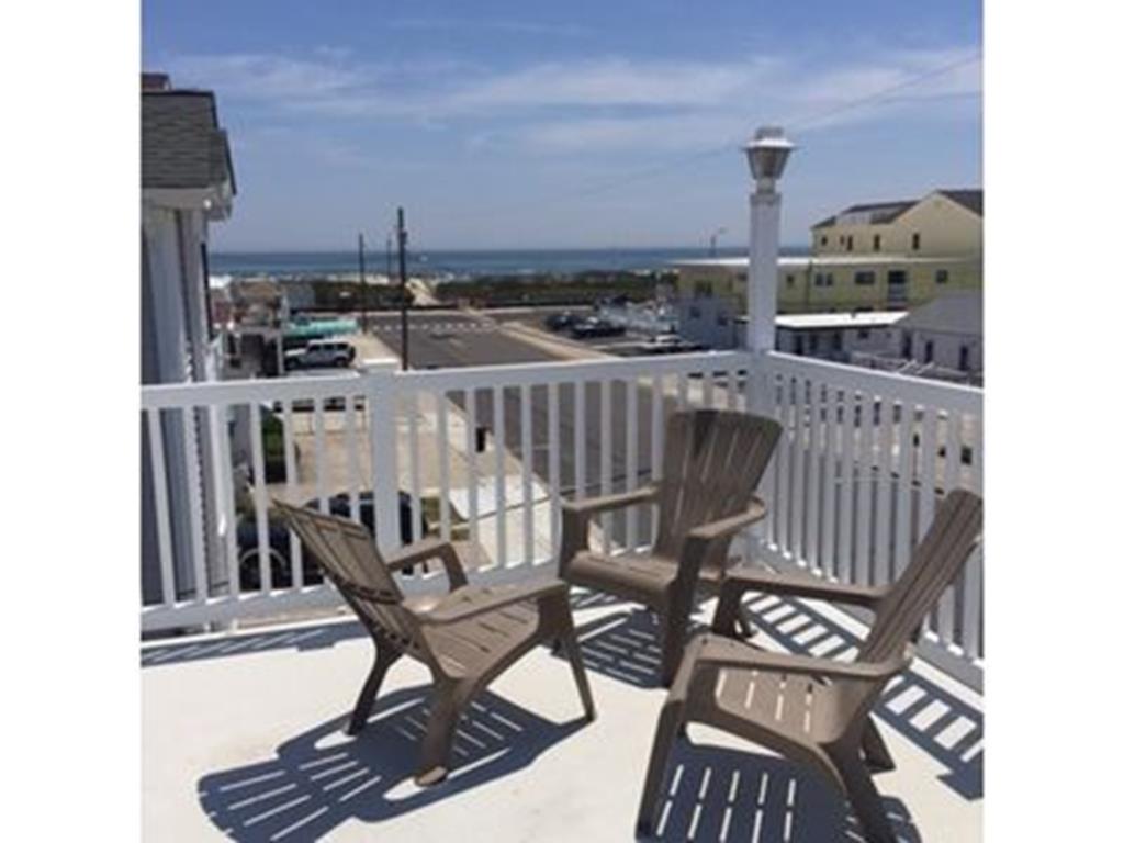 711 OCEAN AVENUE FLYING DUTCHMAN CONDOS 104 NORTH WILDWOOD SUMMER